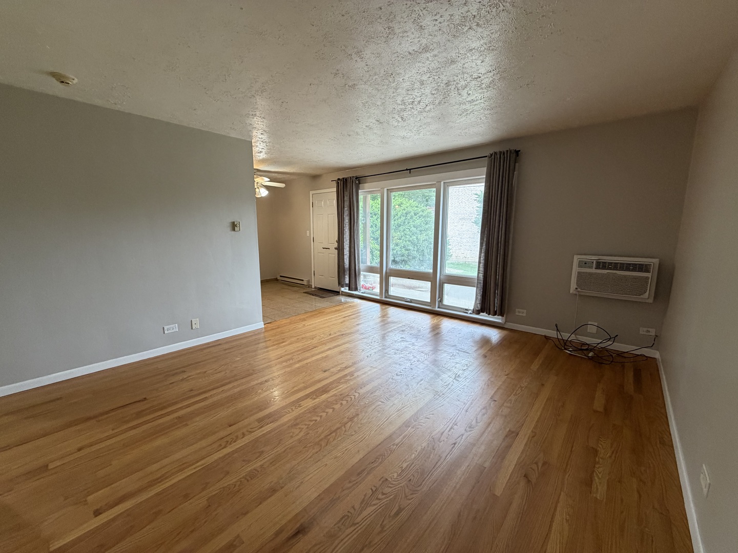 2200 Arbor Circle #1, Downers Grove, IL 60515