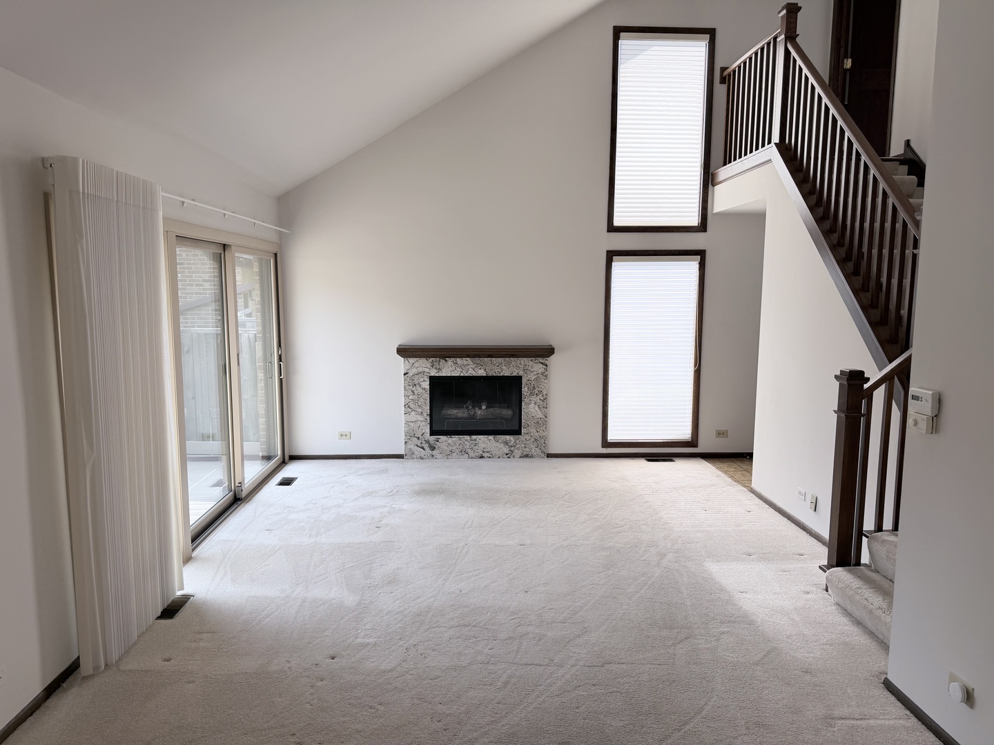 12 Kent Court, Willowbrook, IL 60527