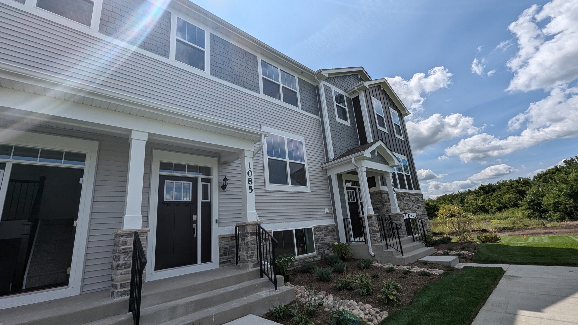 1085 Atterberg Road #4005, South Elgin, IL 60177