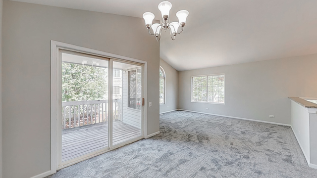1860 Middlebury Drive #1860, Aurora, IL 60503