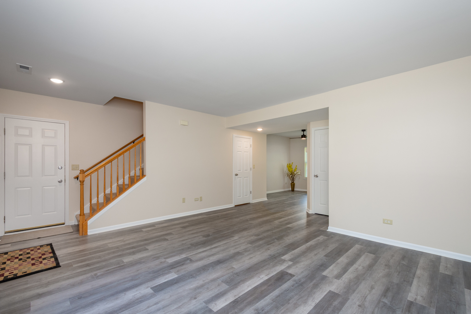 1277 N Village Drive, Round Lake Beach, IL 60073