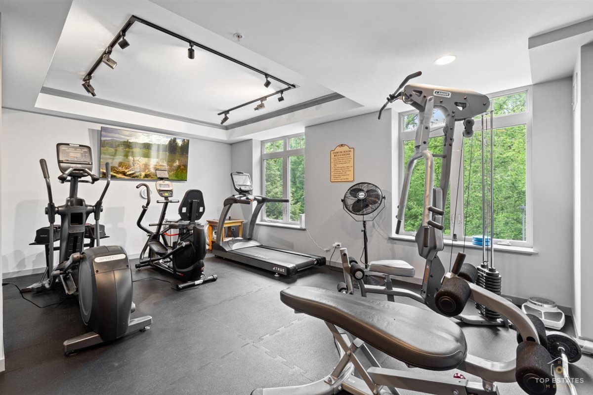 425 N BENJAMIN Drive #205, Vernon Hills, IL 60061