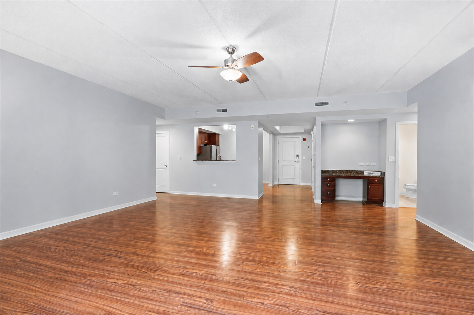 425 N BENJAMIN Drive #205, Vernon Hills, IL 60061