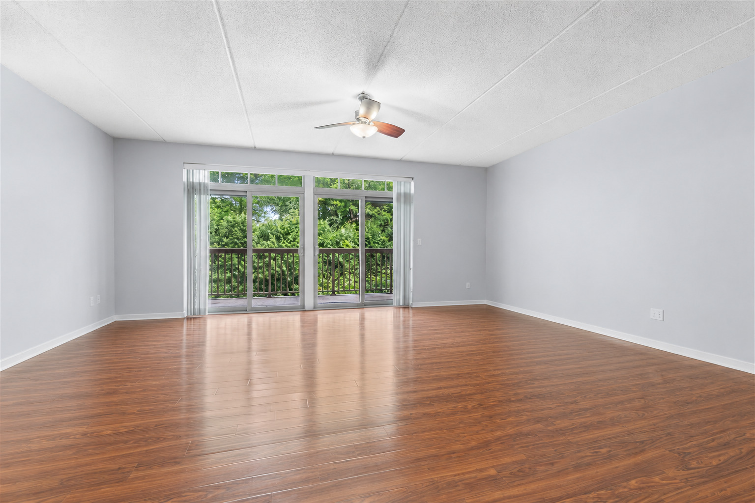425 N BENJAMIN Drive #205, Vernon Hills, IL 60061