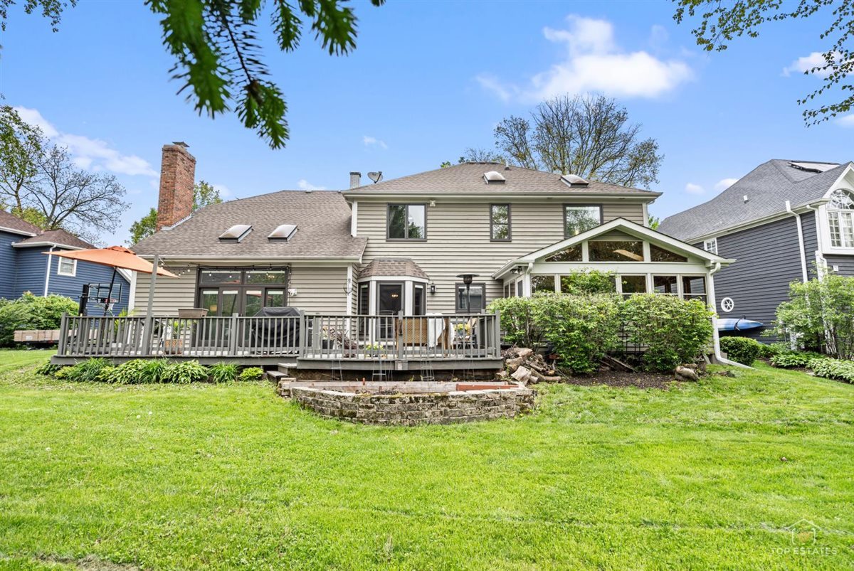 1309 Hawkins Court, St. Charles, IL 60174