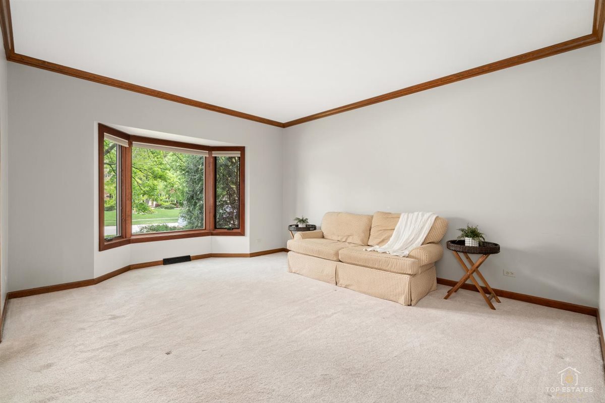 1309 Hawkins Court, St. Charles, IL 60174