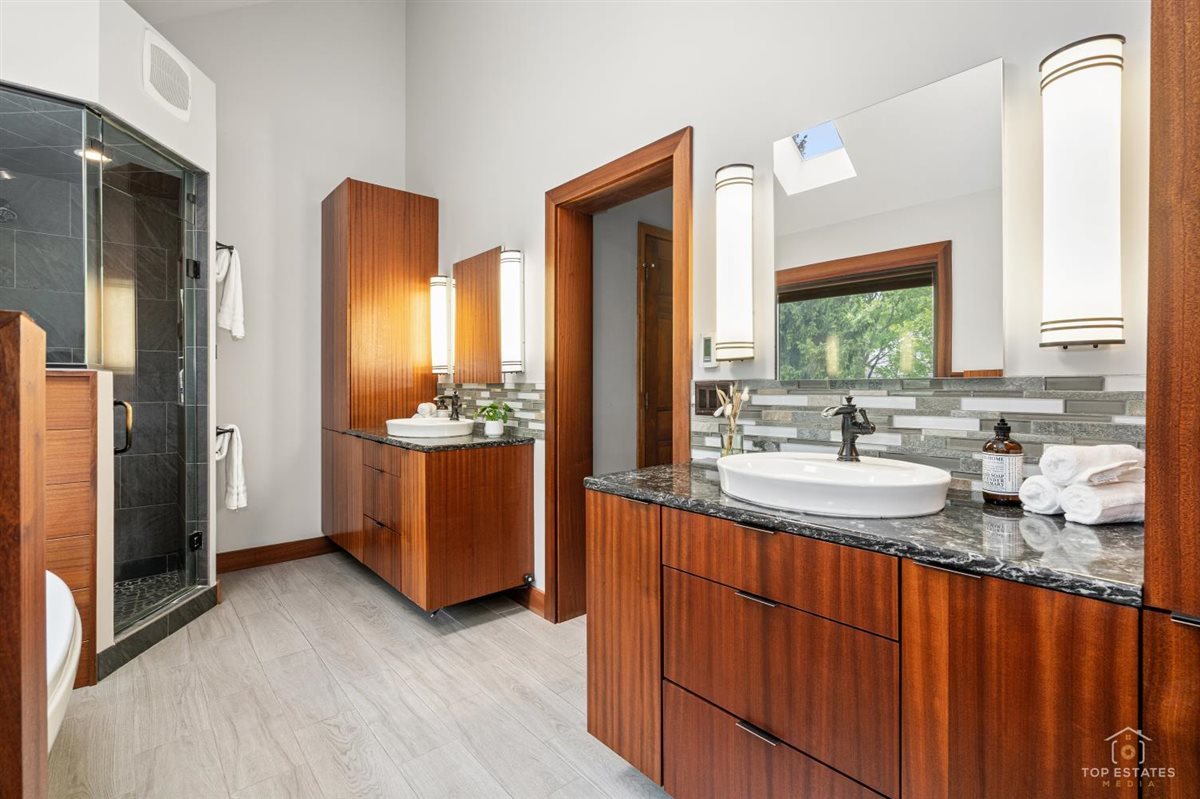 1309 Hawkins Court, St. Charles, IL 60174