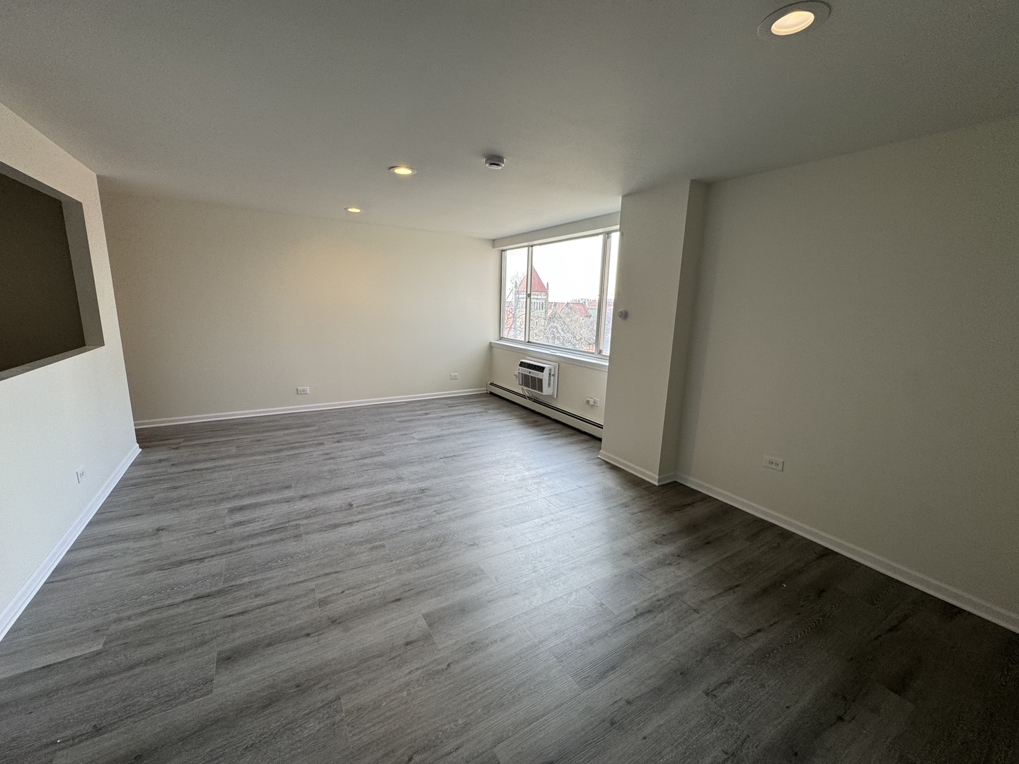 151 N Kenilworth Avenue #4G, Oak Park, IL 60301