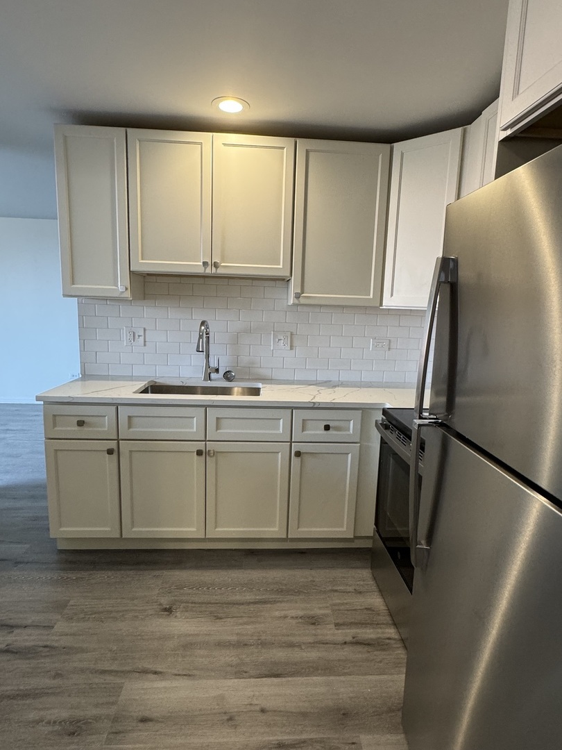 151 N Kenilworth Avenue #4G, Oak Park, IL 60301