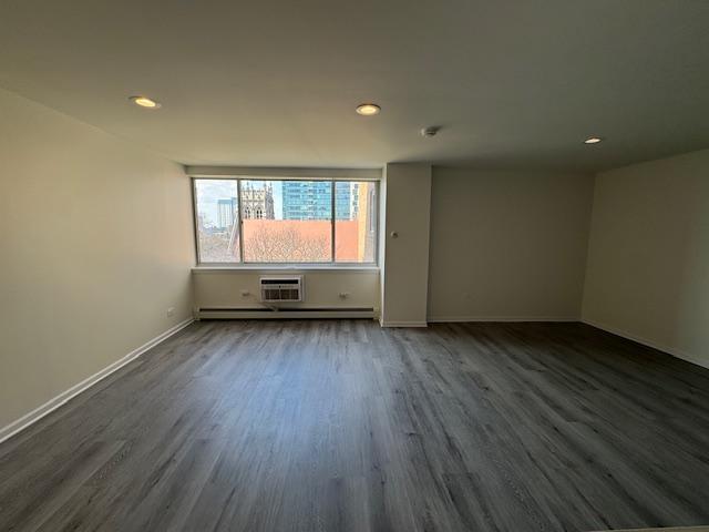 151 N Kenilworth Avenue #4G, Oak Park, IL 60301