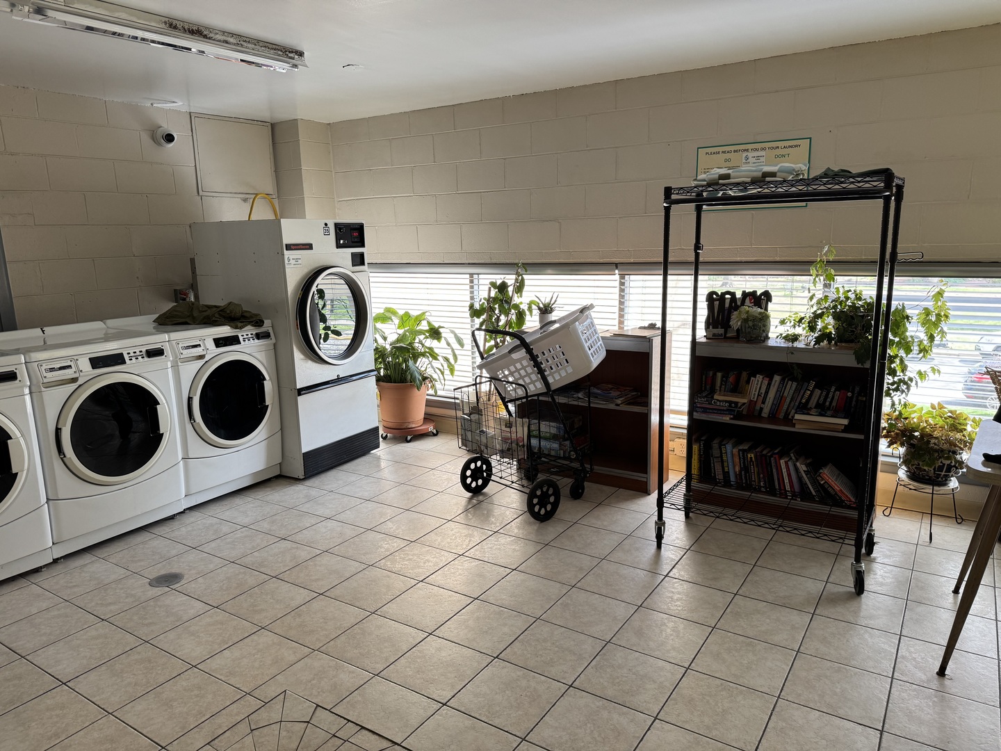 151 N Kenilworth Avenue #4G, Oak Park, IL 60301