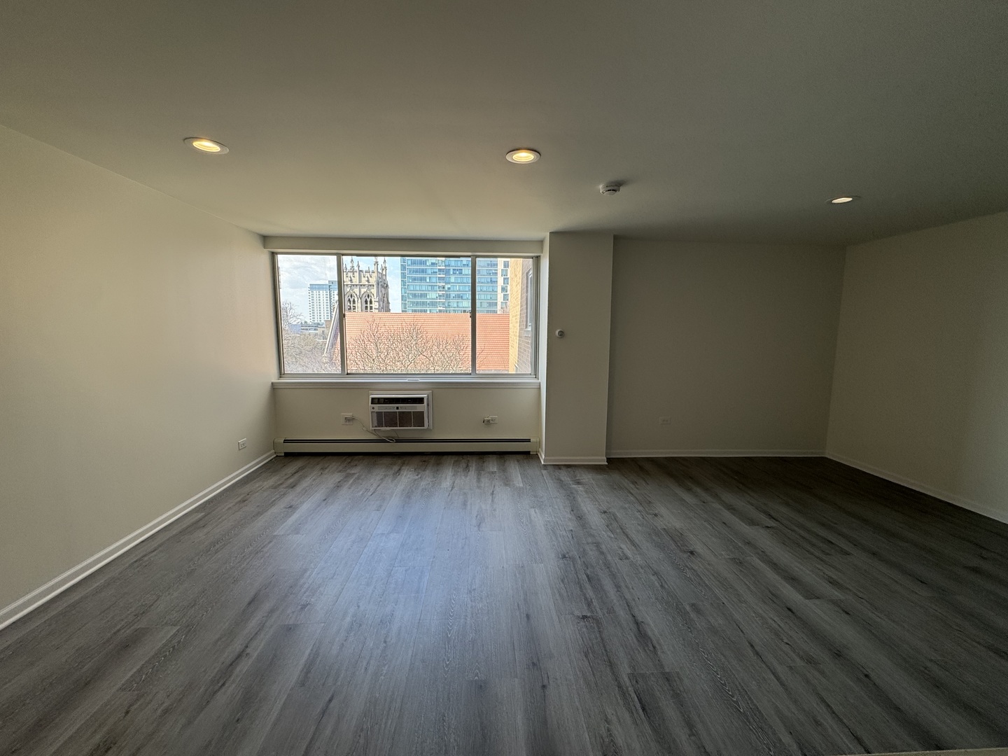 151 N Kenilworth Avenue #4G, Oak Park, IL 60301