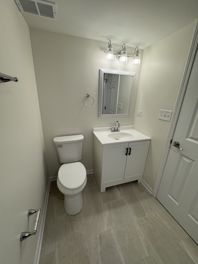 151 N Kenilworth Avenue #4G, Oak Park, IL 60301