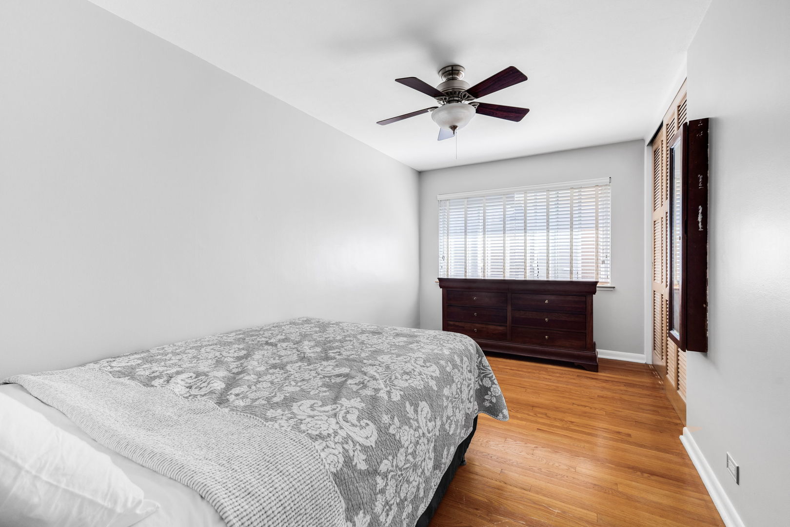 10813 Berkshire Street, Westchester, IL 60154