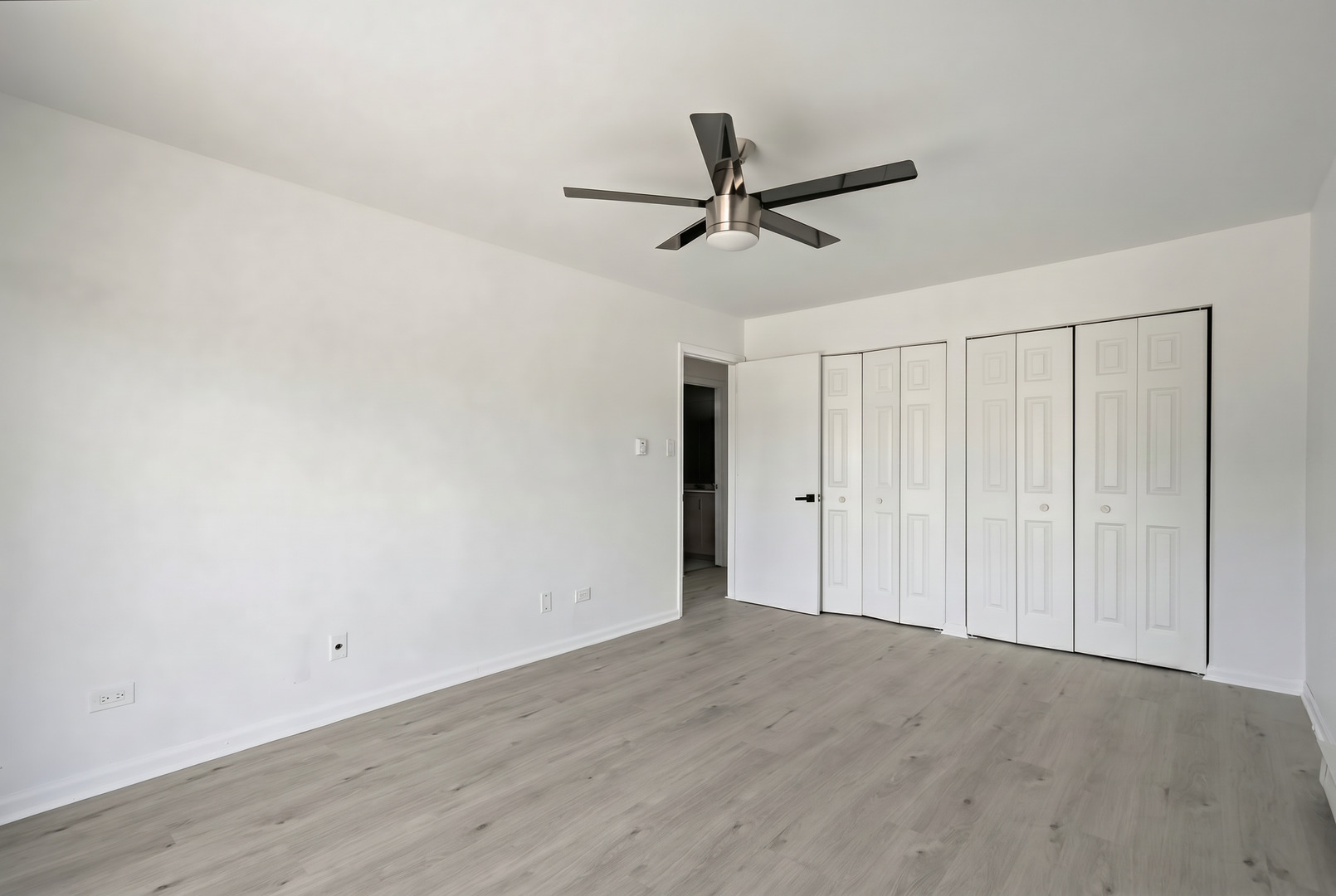 125 Willows Edge Court #C, Willow Springs, IL 60480