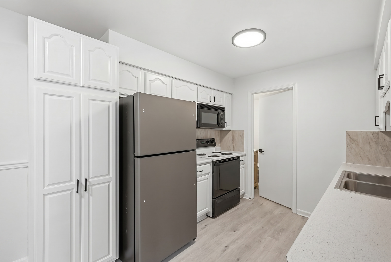 125 Willows Edge Court #C, Willow Springs, IL 60480
