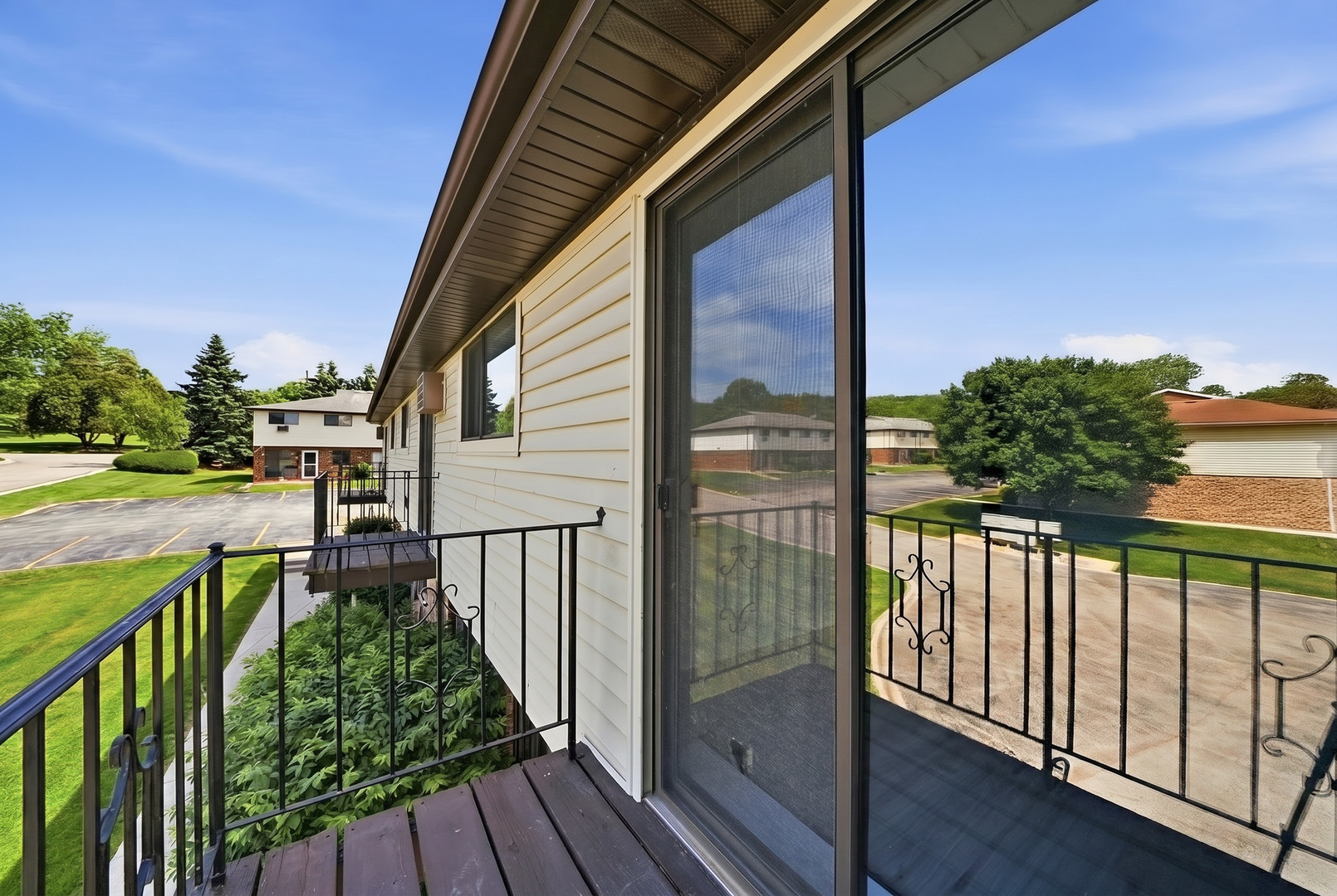 125 Willows Edge Court #C, Willow Springs, IL 60480