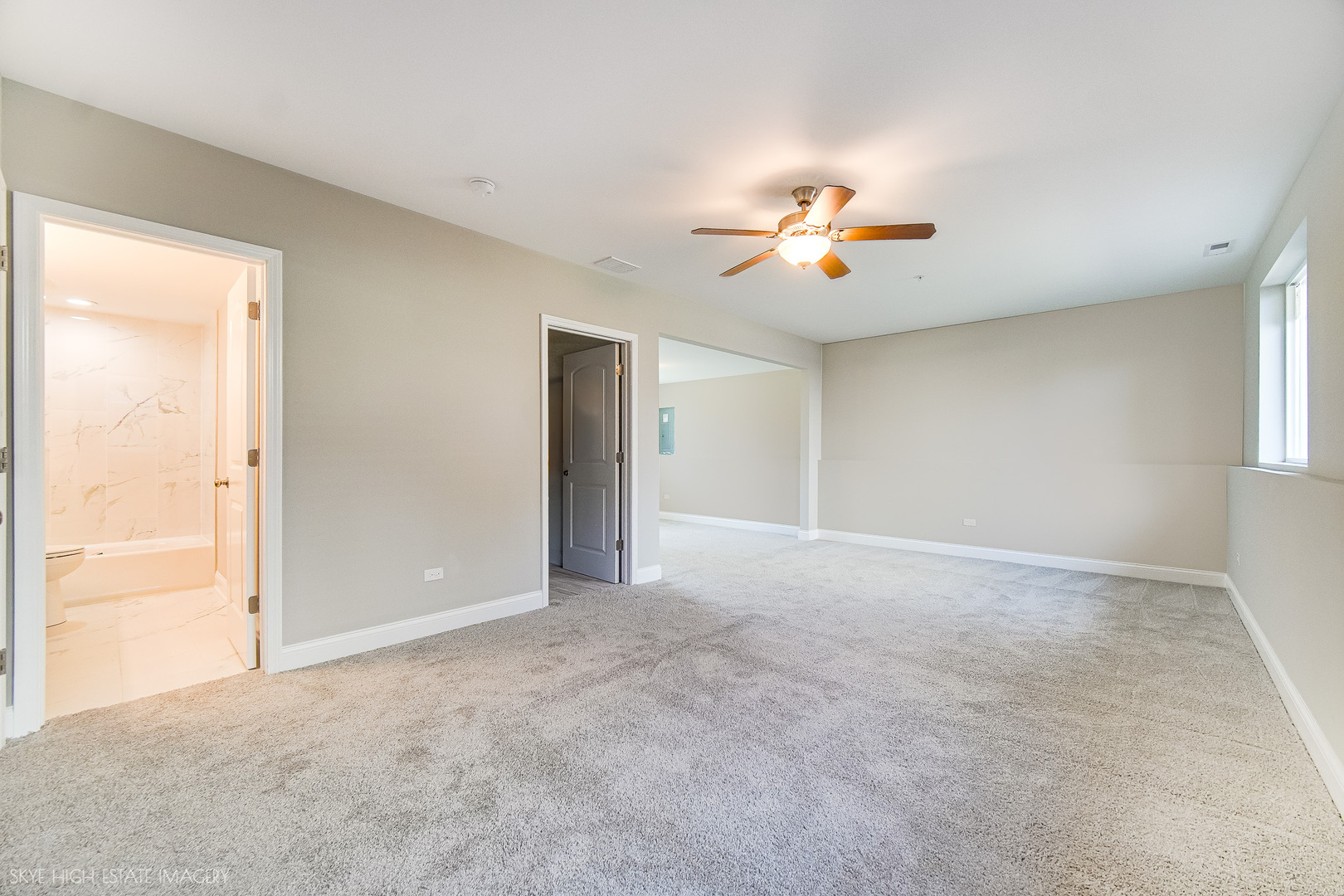 1411 W 172nd Street, East Hazel Crest, IL 60429