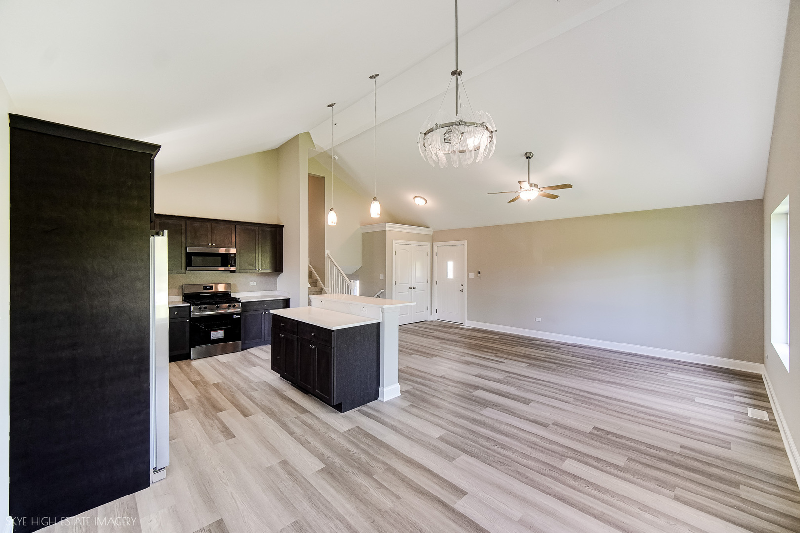 1411 W 172nd Street, East Hazel Crest, IL 60429