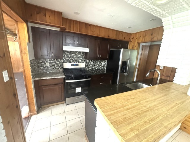 2910 Killarney Drive, Cary, IL 60013