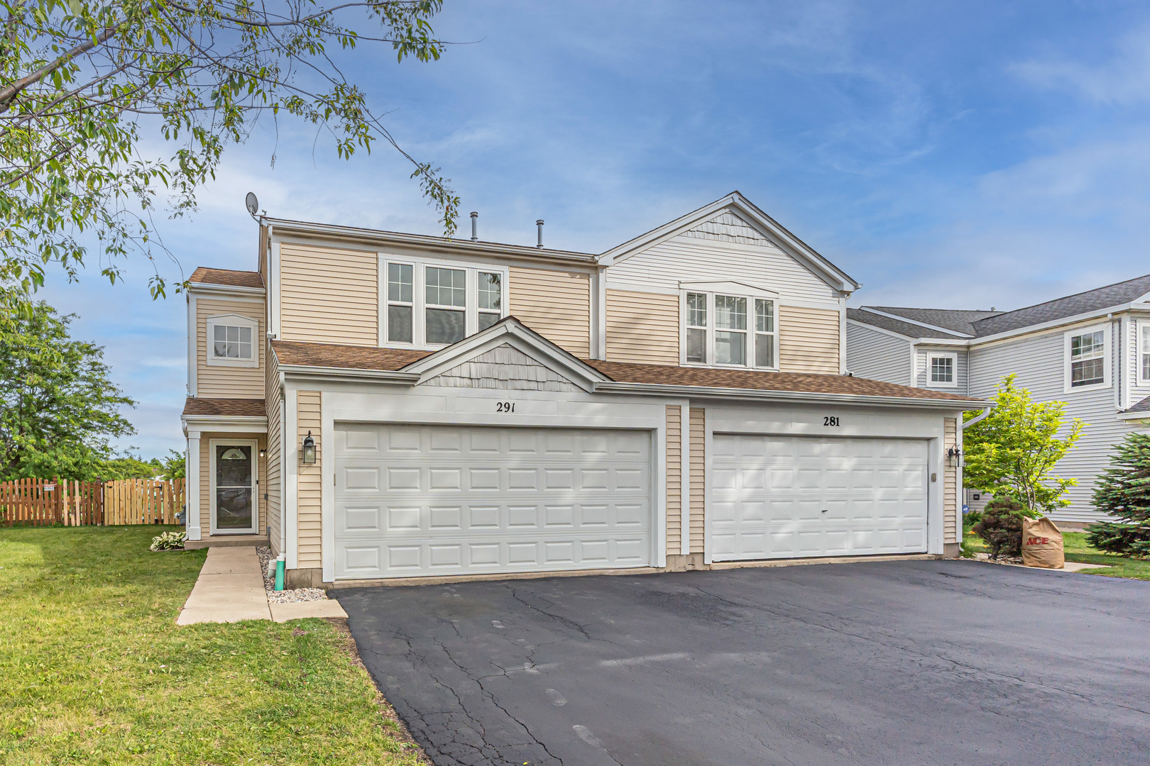 291 Wedgewood Circle, Lake In The Hills, IL 60156
