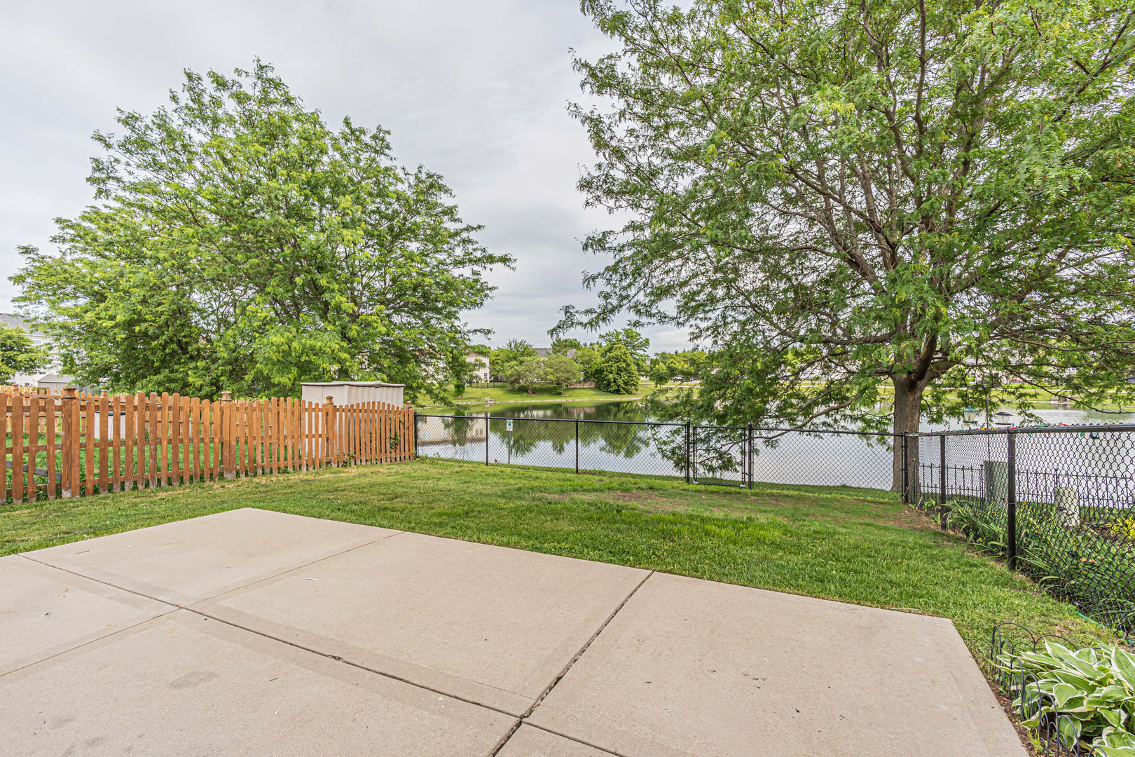 291 Wedgewood Circle, Lake In The Hills, IL 60156