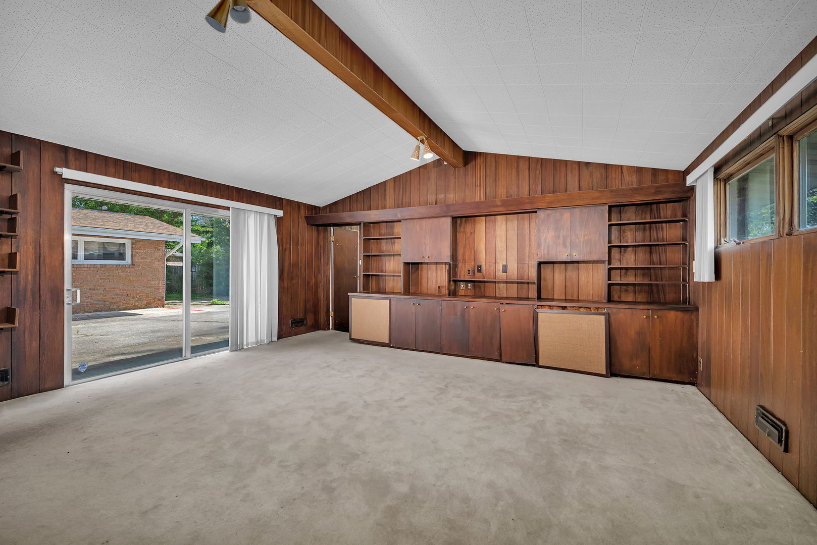 702 Palladium Drive, Joliet, IL 60435