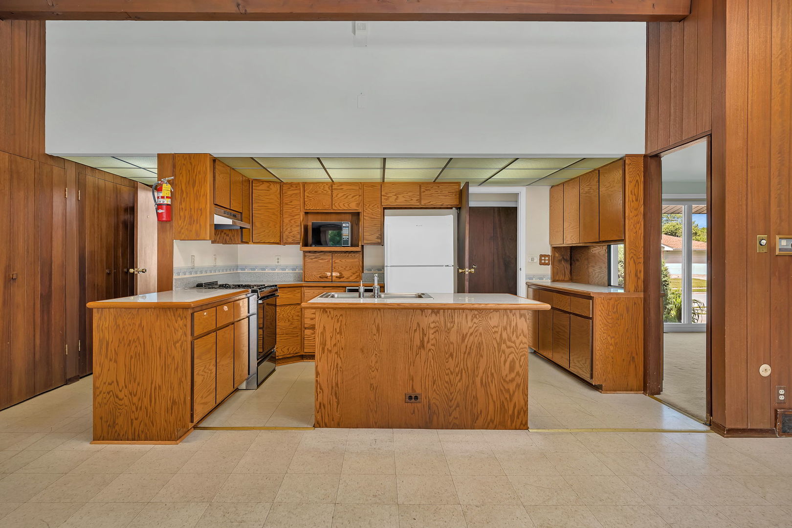 702 Palladium Drive, Joliet, IL 60435