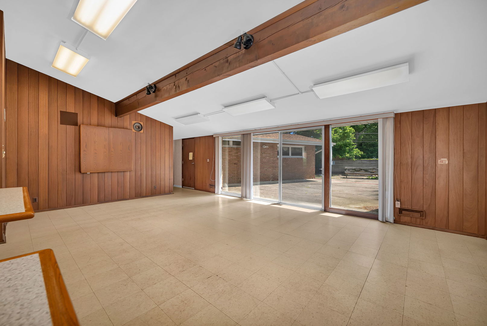 702 Palladium Drive, Joliet, IL 60435