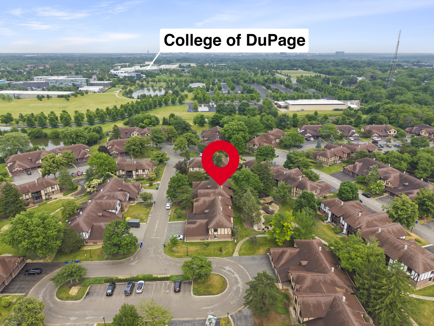 1608 Thames Court #A, Wheaton, IL 60189
