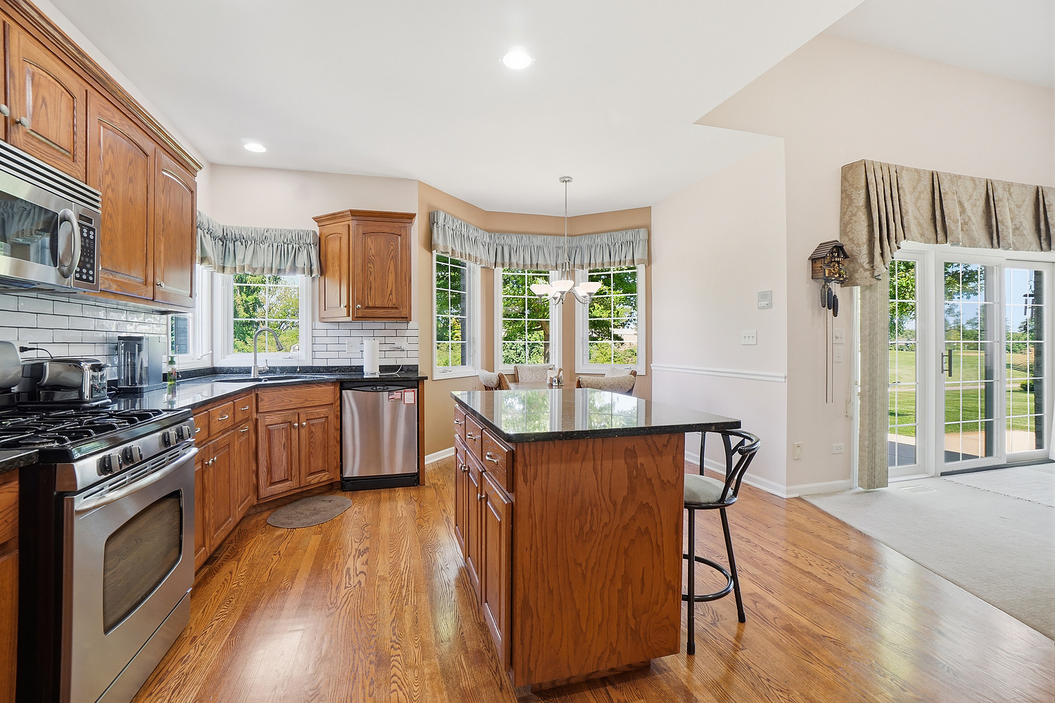 512 Highlington Court, Beecher, IL 60401