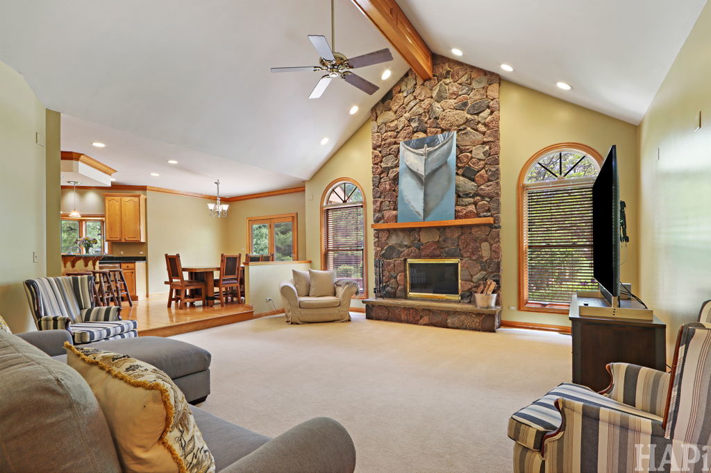 23925 W Grass Lake Road, Antioch, IL 60002