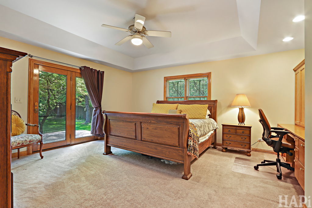 23925 W Grass Lake Road, Antioch, IL 60002