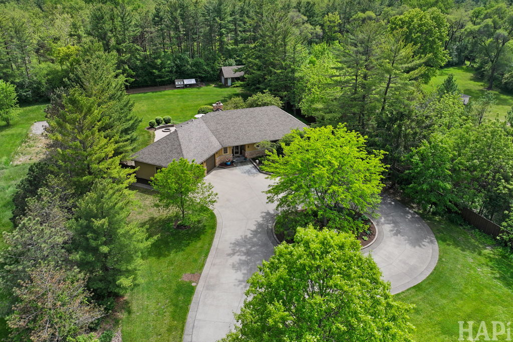 23925 W Grass Lake Road, Antioch, IL 60002