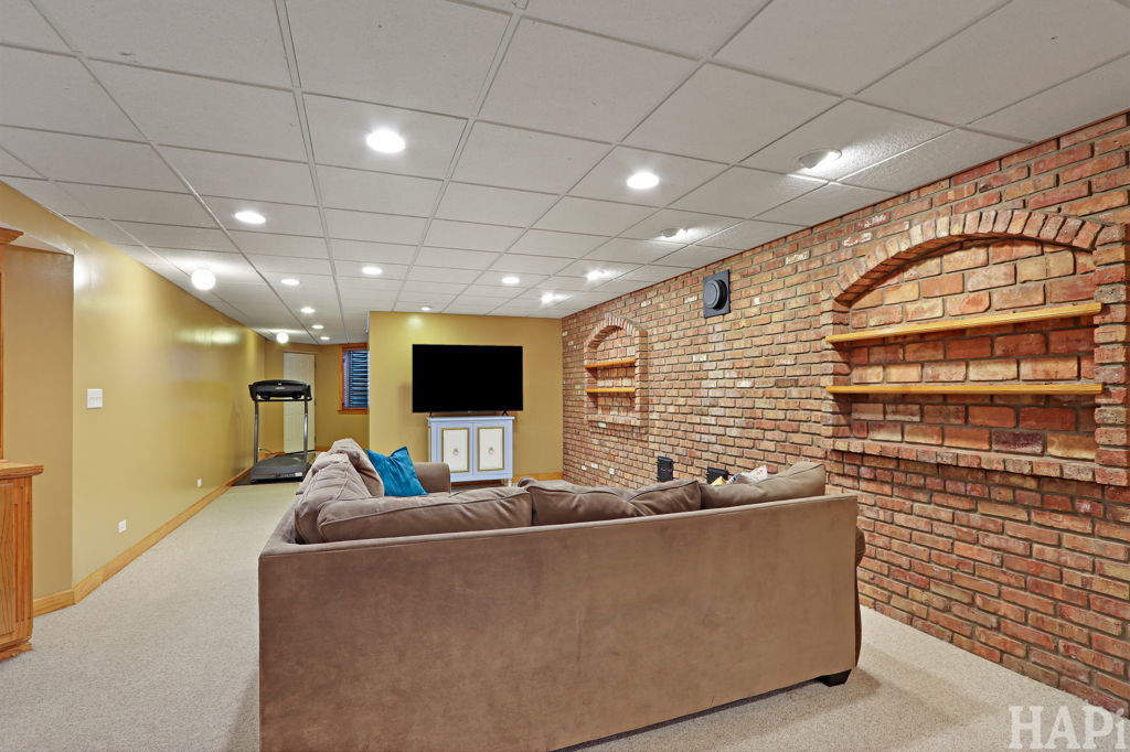 23925 W Grass Lake Road, Antioch, IL 60002