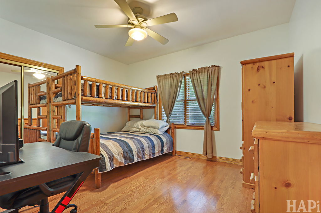 23925 W Grass Lake Road, Antioch, IL 60002