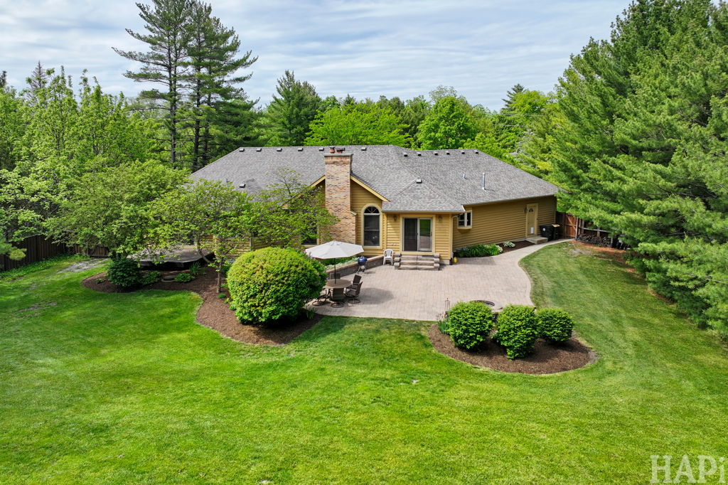 23925 W Grass Lake Road, Antioch, IL 60002