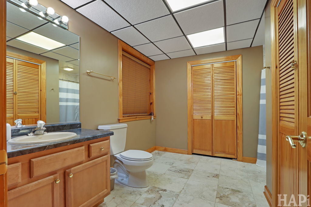 23925 W Grass Lake Road, Antioch, IL 60002