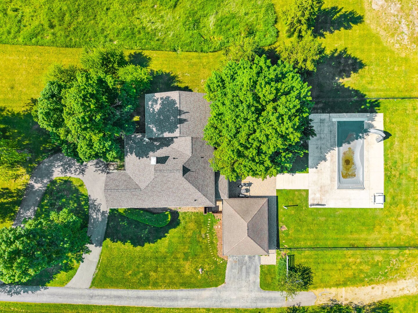 7423 N 1550 East Road, Heyworth, IL 61745