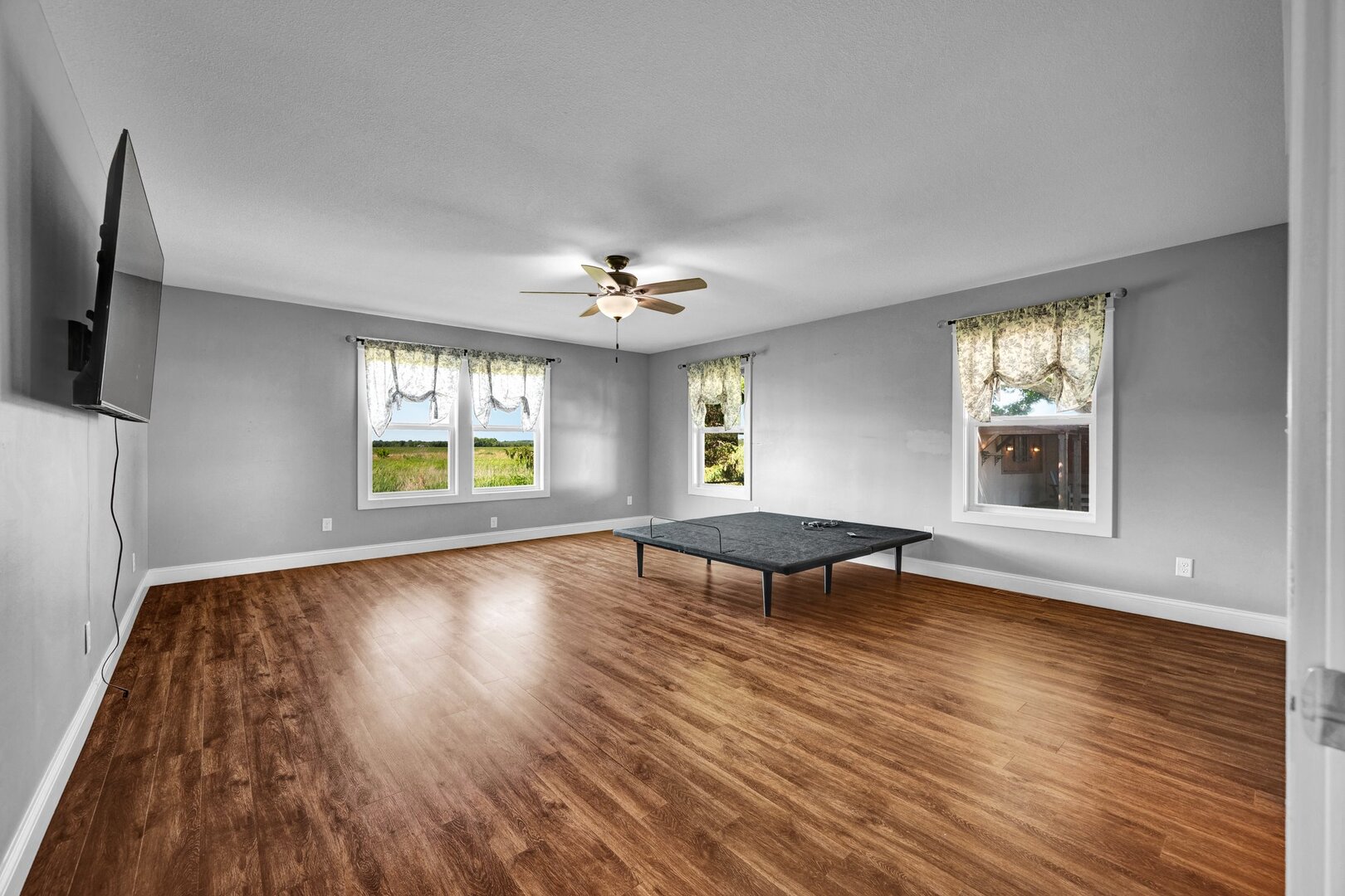 7423 N 1550 East Road, Heyworth, IL 61745