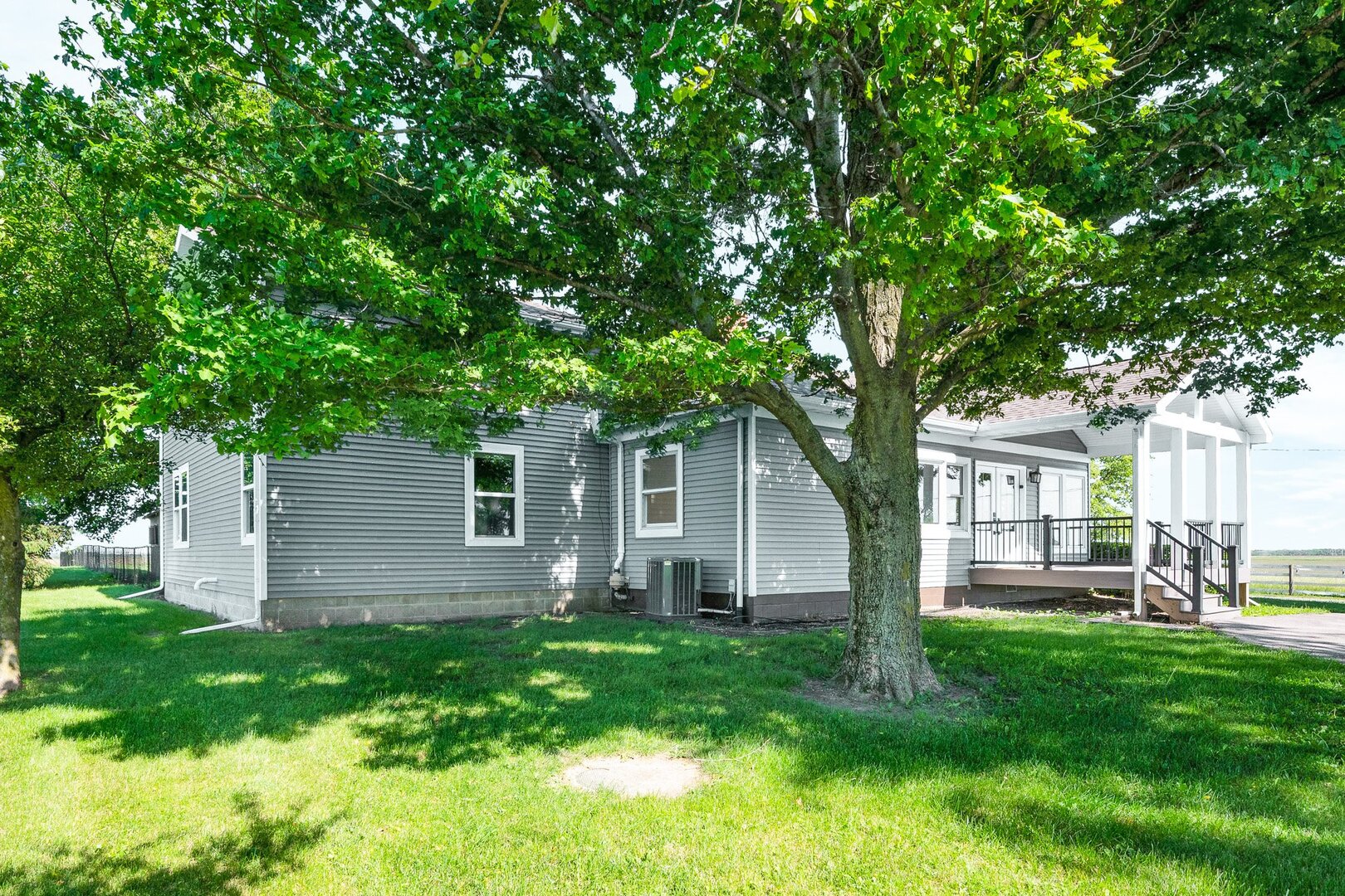 7423 N 1550 East Road, Heyworth, IL 61745