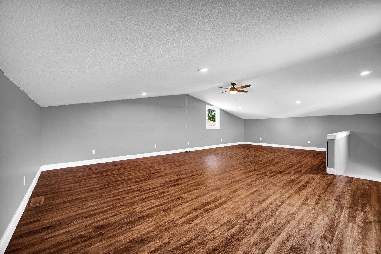7423 N 1550 East Road, Heyworth, IL 61745