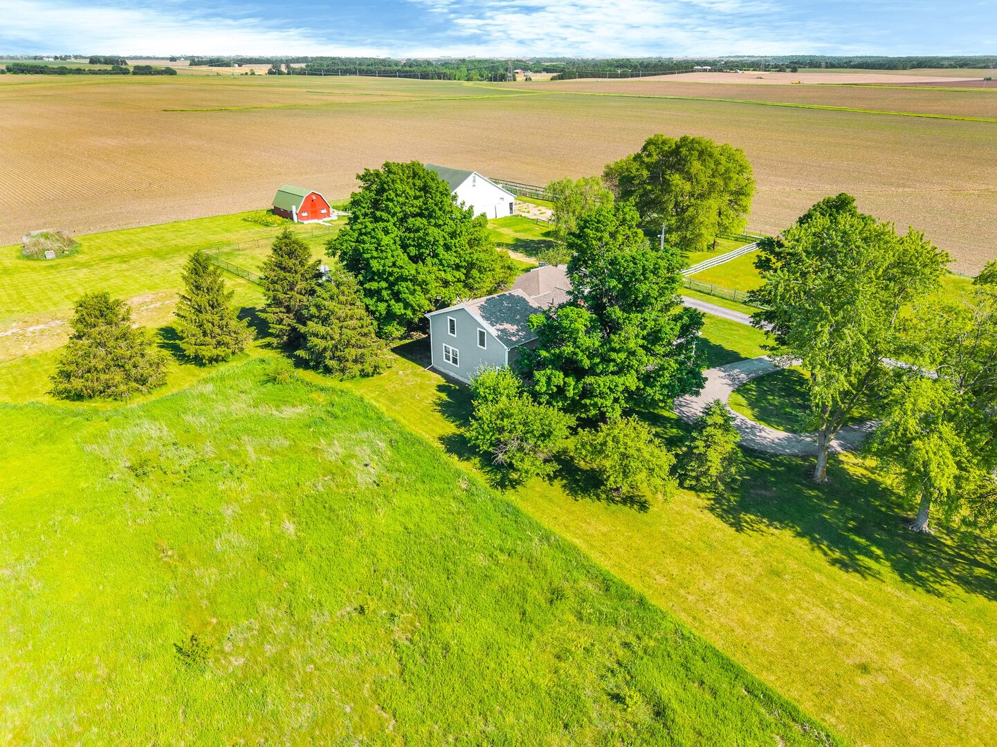 7423 N 1550 East Road, Heyworth, IL 61745