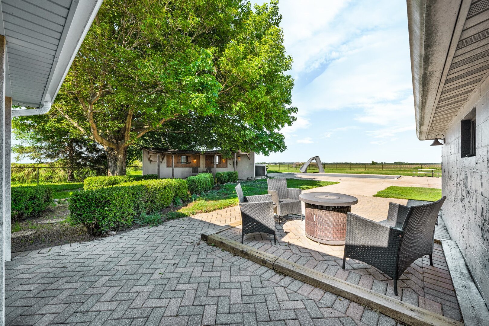 7423 N 1550 East Road, Heyworth, IL 61745