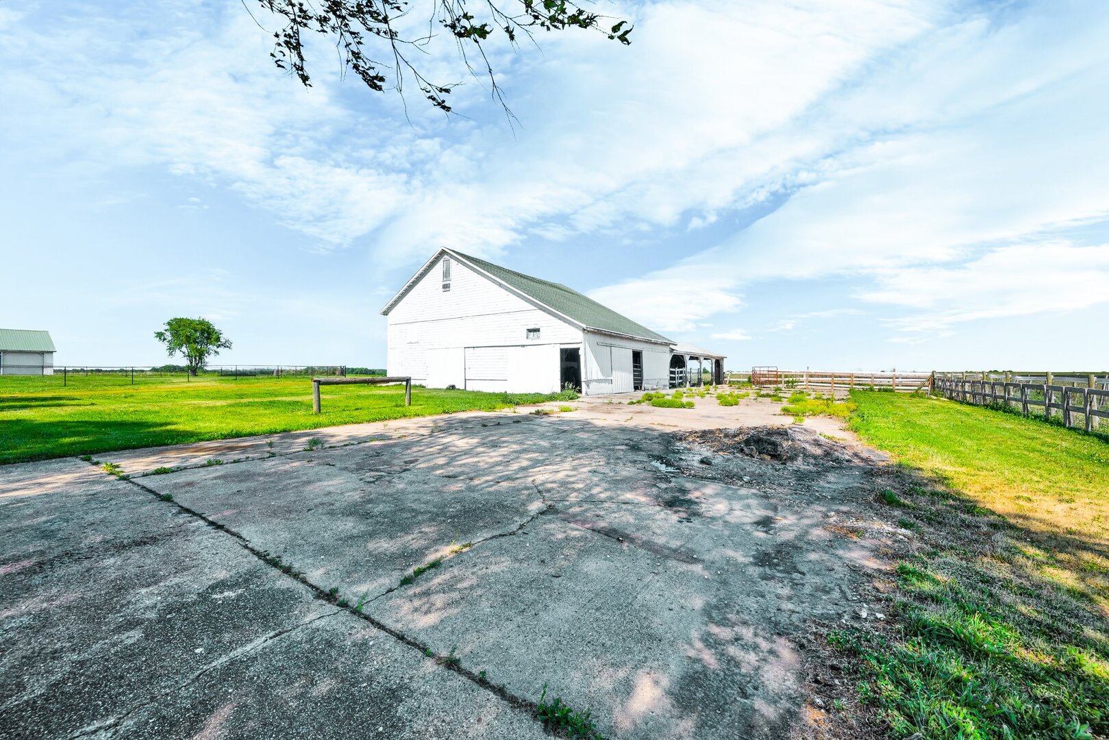 7423 N 1550 East Road, Heyworth, IL 61745