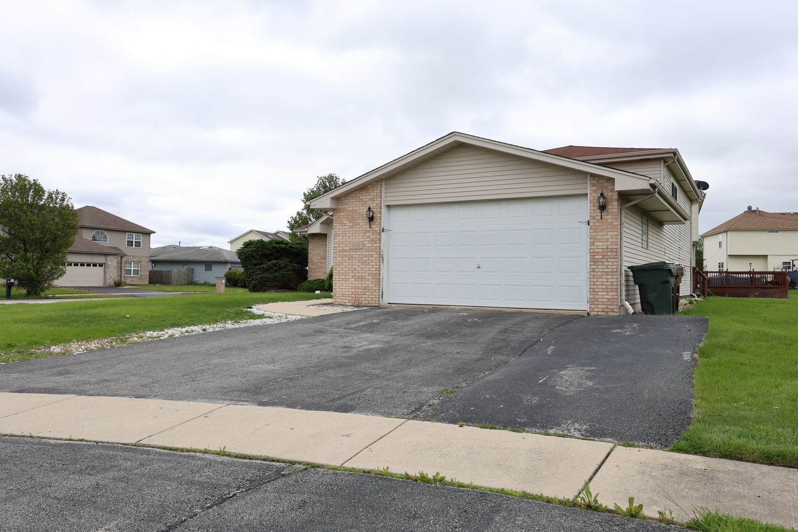 5011 FAIROAKS Court, Country Club Hills, IL 60478