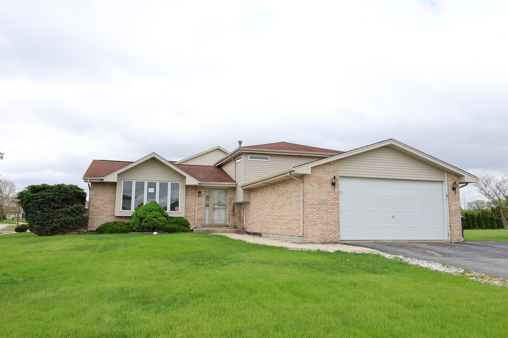 5011 FAIROAKS Court, Country Club Hills, IL 60478