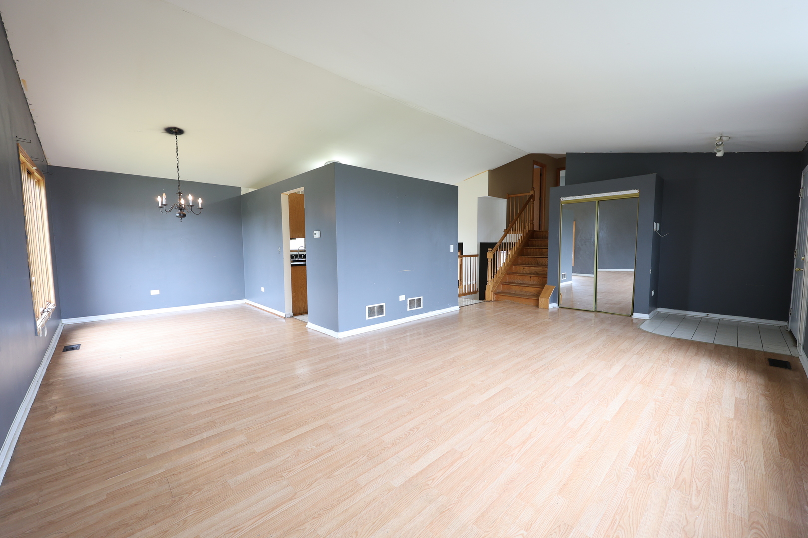 5011 FAIROAKS Court, Country Club Hills, IL 60478