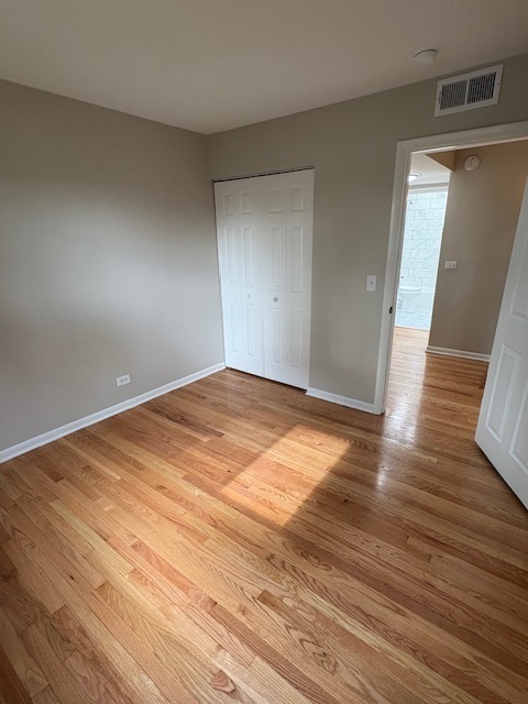 975 N York Street, Elmhurst, IL 60126