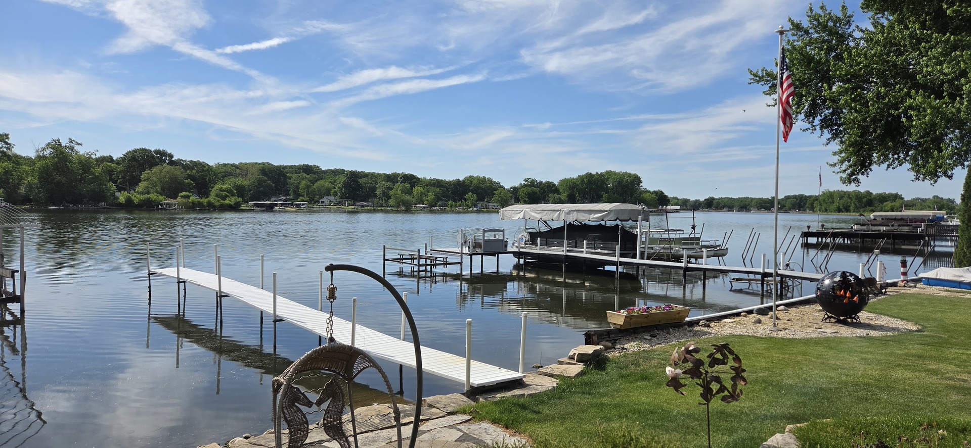 716 S Riverside Drive, McHenry, IL 60050